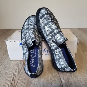Blowfish Malibu Kids Piper Black Skull Island Canvas Slip-On Sneakers Size 2 NEW